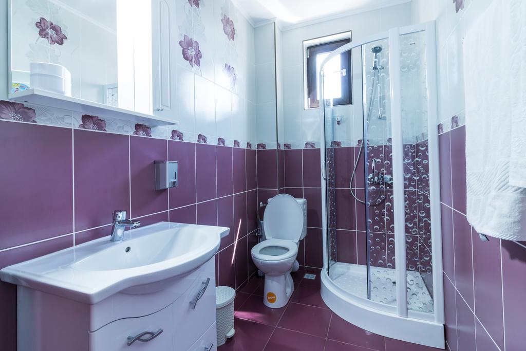 Conacul Lui Bulica Hotel Novaci-Straini Ngoại thất bức ảnh