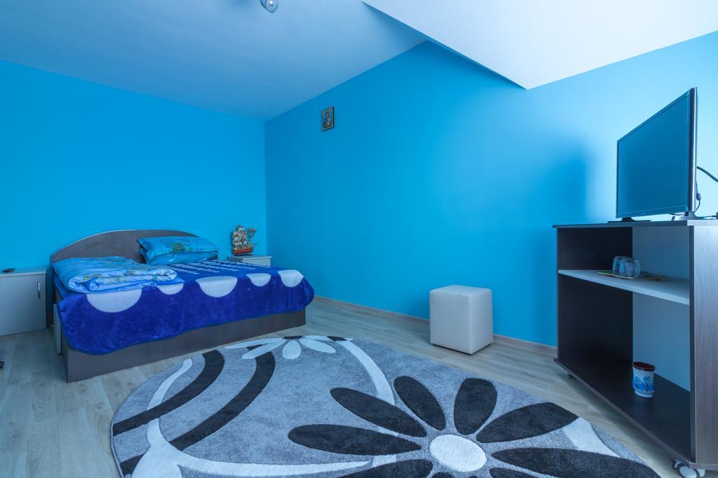 Conacul Lui Bulica Hotel Novaci-Straini Ngoại thất bức ảnh